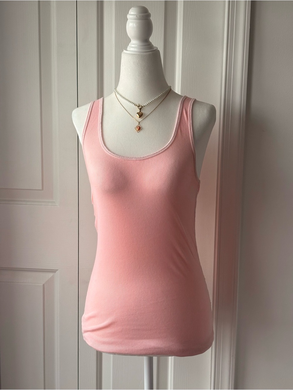 American Eagle Outfitters Light Pink Ribbed Scoop Tank